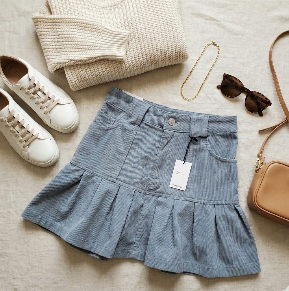 Forever 21 Blue Corduroy Drop Waist Pleated Mini Skirt | Size Small | NWT